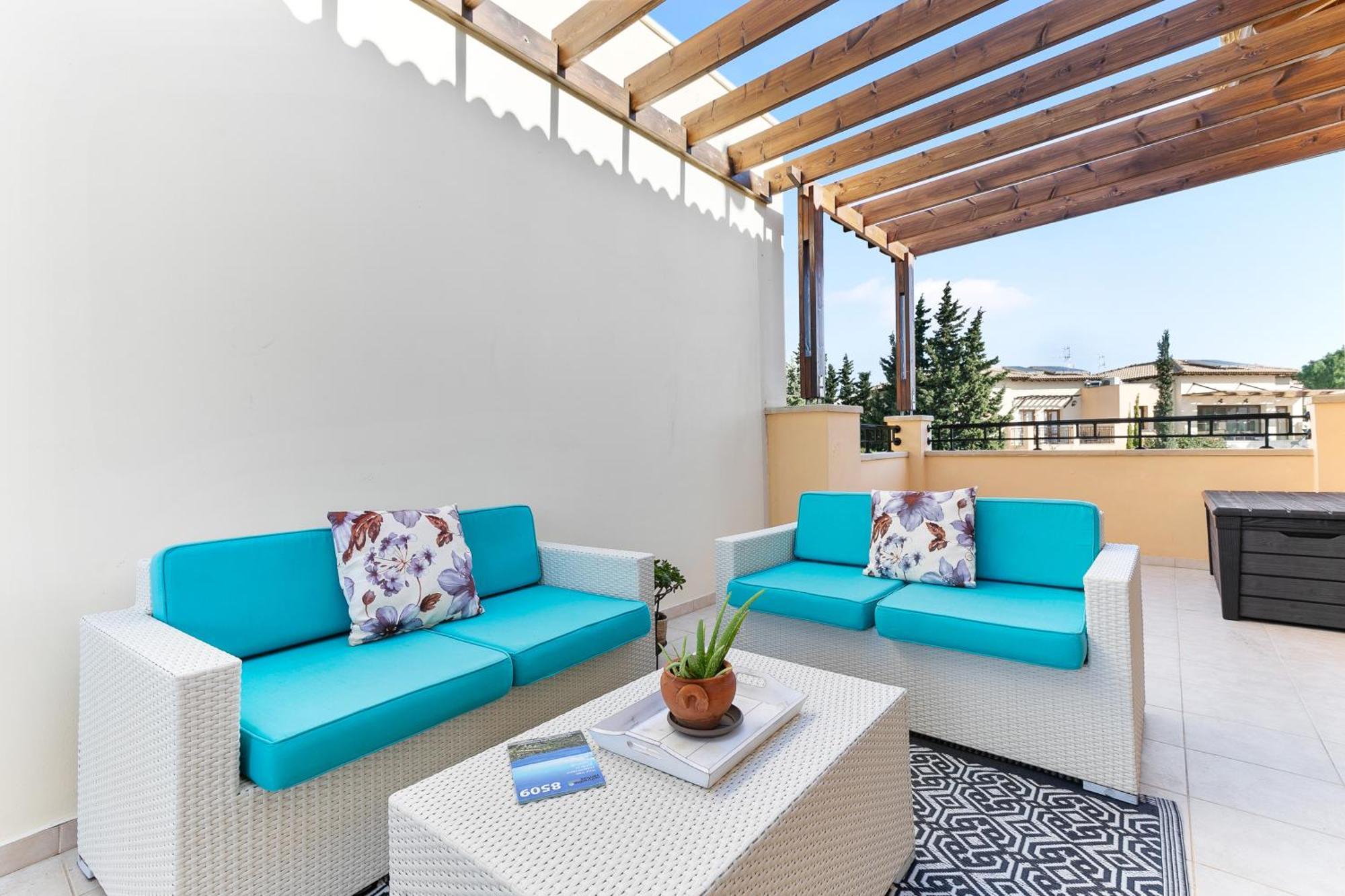 1 Bedroom Apartment Pyrgos With Beautiful Sea And Sunset Views, Aphrodite Hills Resort Kouklia Bagian luar foto