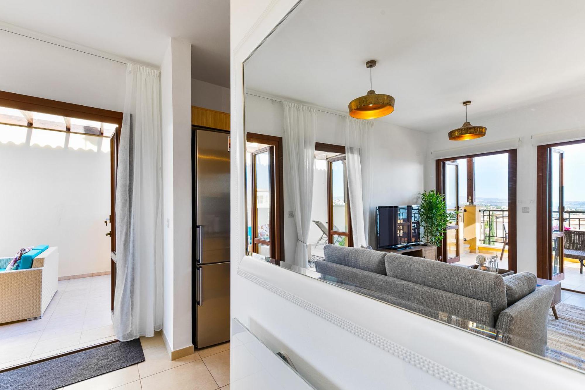 1 Bedroom Apartment Pyrgos With Beautiful Sea And Sunset Views, Aphrodite Hills Resort Kouklia Bagian luar foto