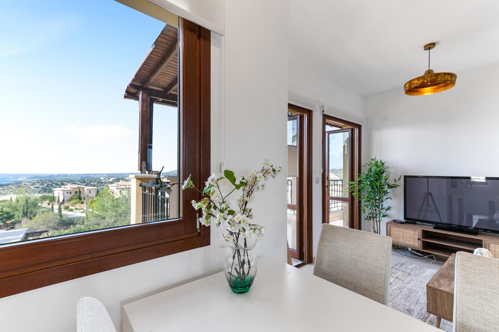 1 Bedroom Apartment Pyrgos With Beautiful Sea And Sunset Views, Aphrodite Hills Resort Kouklia Bagian luar foto