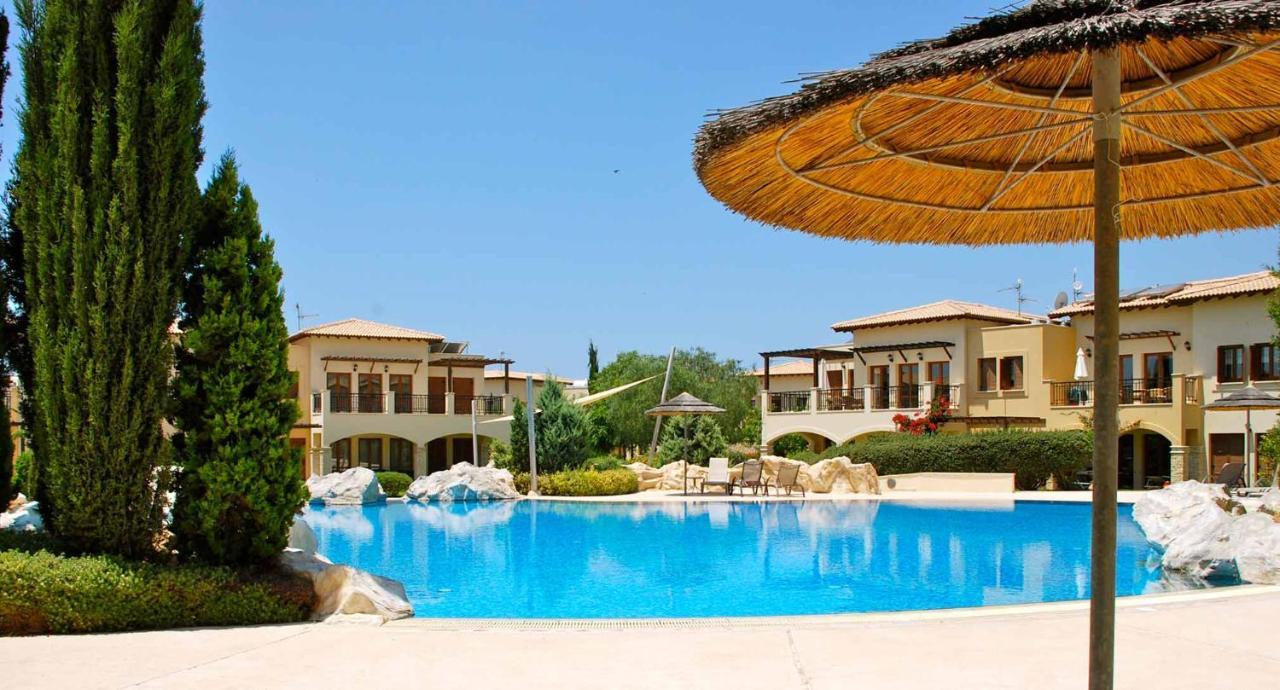 1 Bedroom Apartment Pyrgos With Beautiful Sea And Sunset Views, Aphrodite Hills Resort Kouklia Bagian luar foto